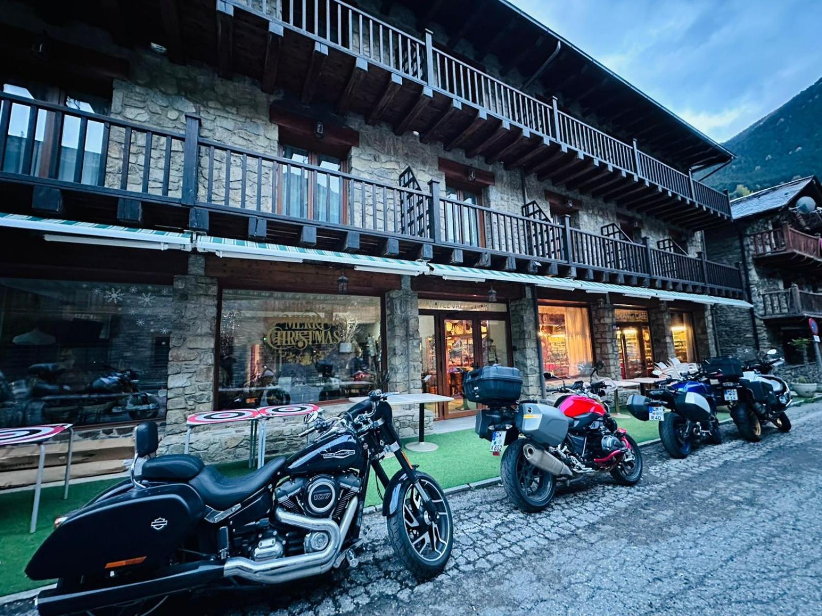 Hotel Valls Valira Os de Civís Exterior foto
